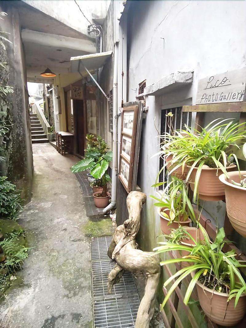 Jiu Fen Alleyway B B image