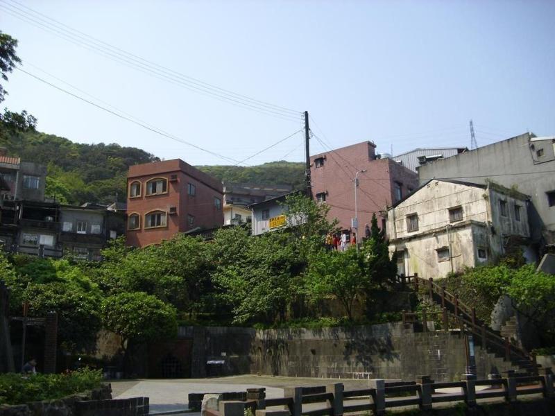 Jiu Fen Alleyway B B image