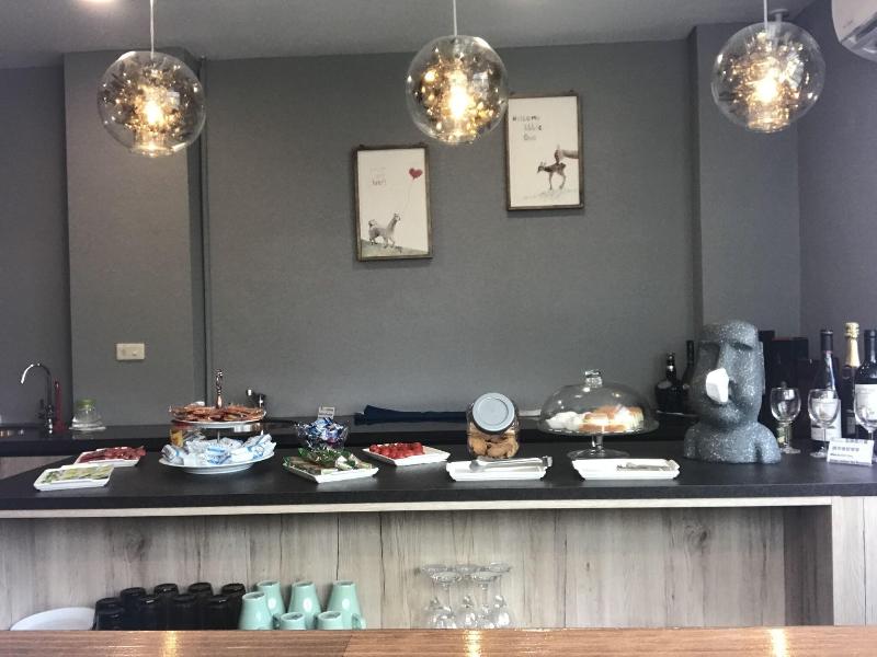 Sunmoonlake Loft Inn image