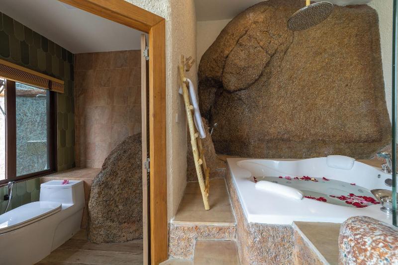 The Rock Samui Hostel image
