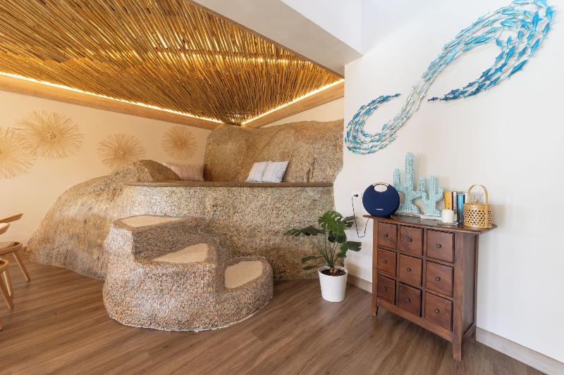 The Rock Samui Hostel image