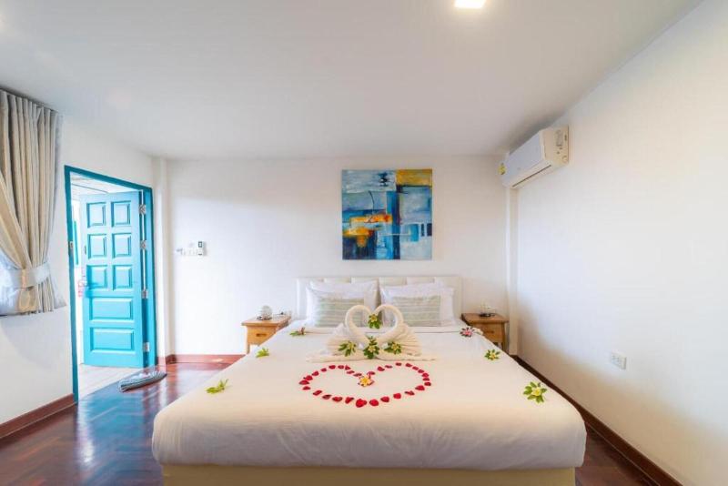 The Rock Samui Hostel image