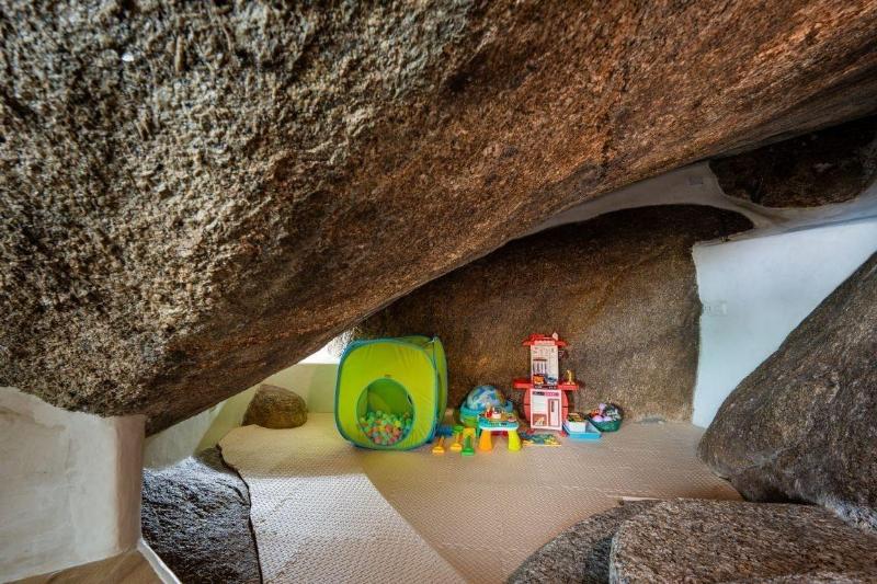 The Rock Samui Hostel image