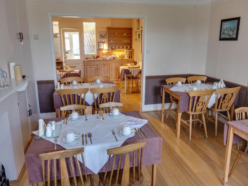 Sportsview Guest House image