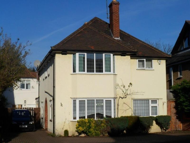 Carlton Lodge image