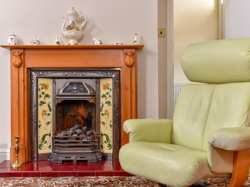 The Warren Guest House image