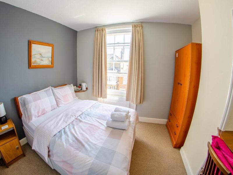Olivers Guest House image