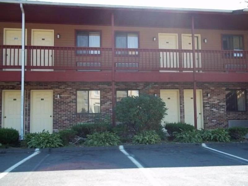 Naugatuck Motor Lodge — photo 3