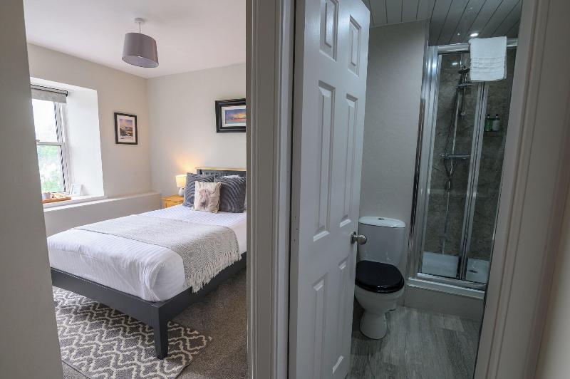 Coolin View Guest Rooms image