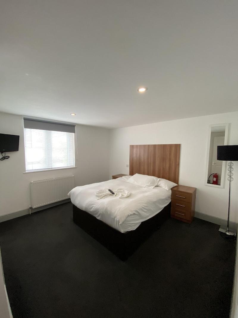 Buckingham Guest House For Contractors image
