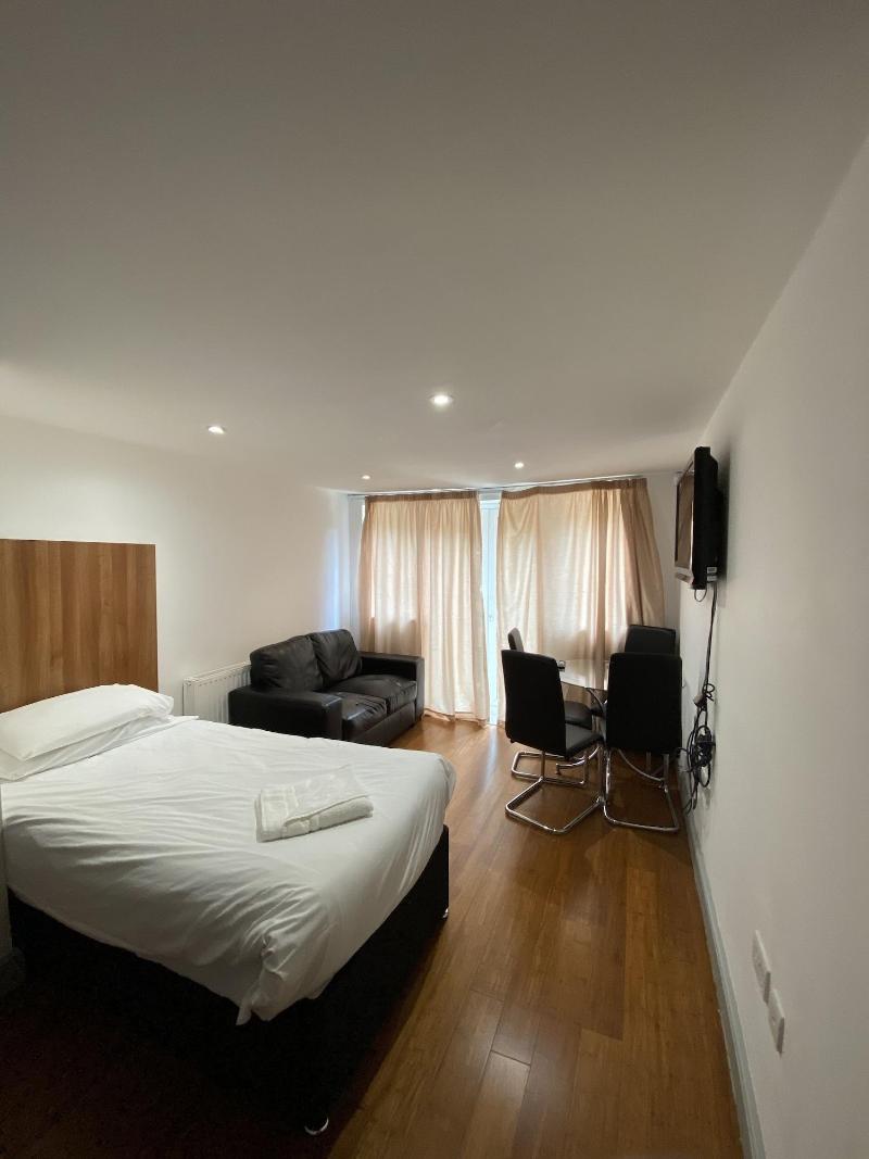 Buckingham Guest House For Contractors image
