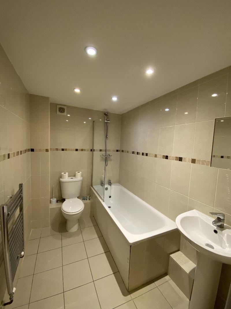 Buckingham Guest House For Contractors image