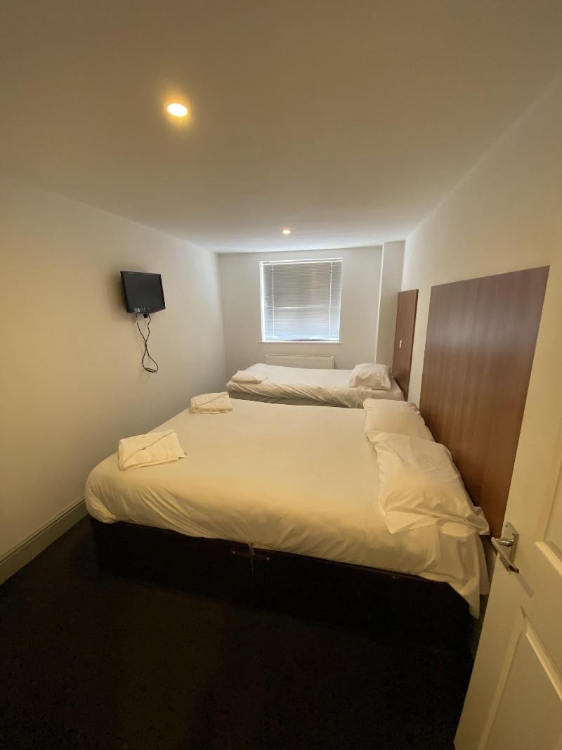 Buckingham Guest House For Contractors image