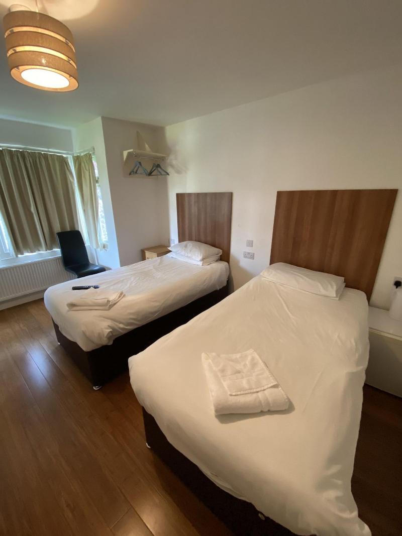 Buckingham Guest House For Contractors image