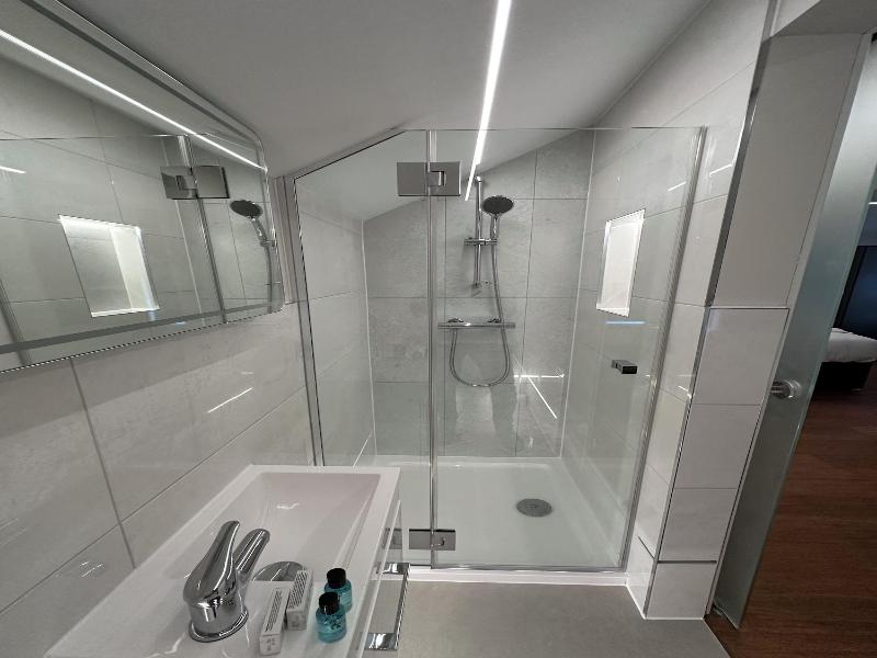 Buckingham Guest House For Contractors image