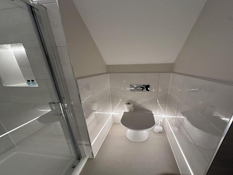 Buckingham Guest House For Contractors image