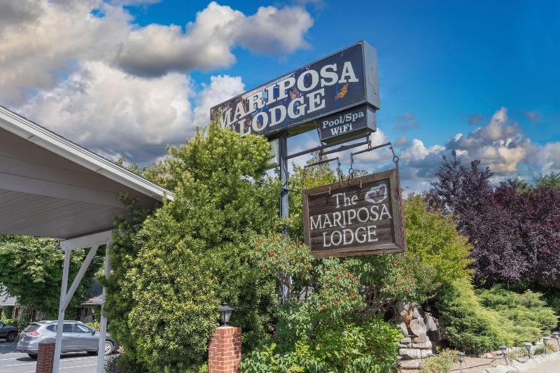 Mariposa Lodge image