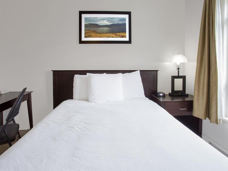 Barriere Motor Inn