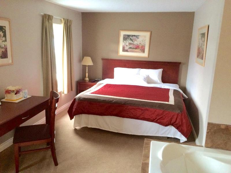 Barriere Motor Inn