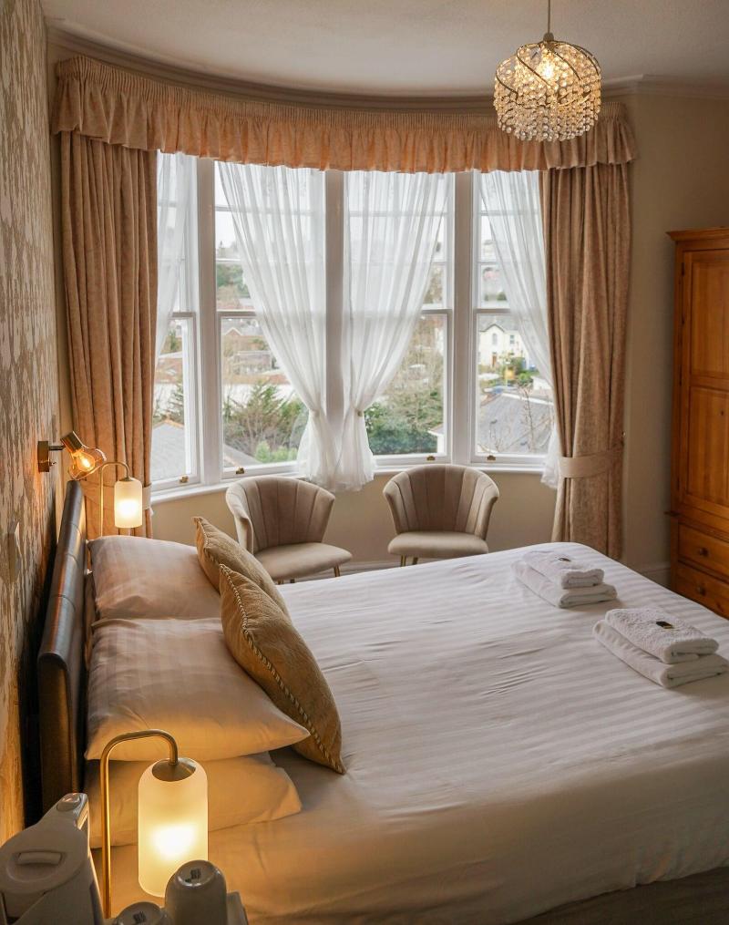 The Sandpiper Guest House image