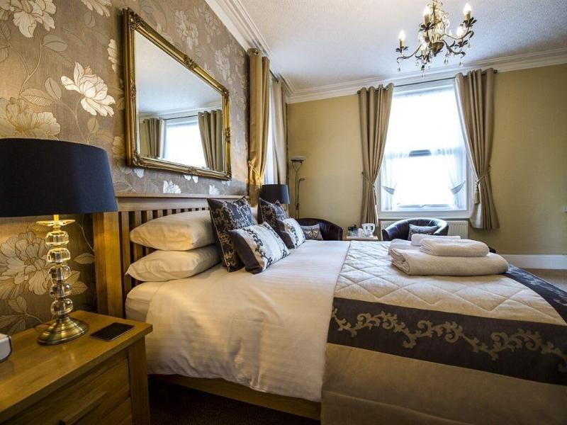 Elmdene Hotel image