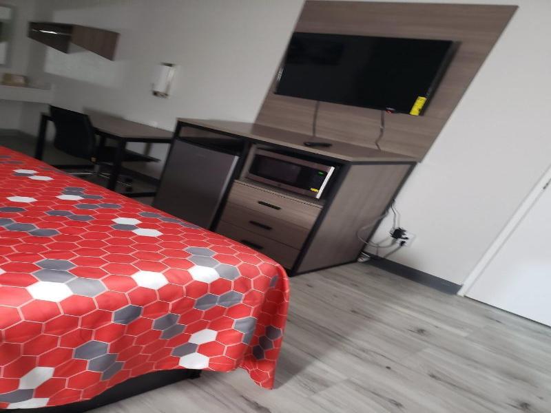 Americas Best Value Inn Suites Mobile image
