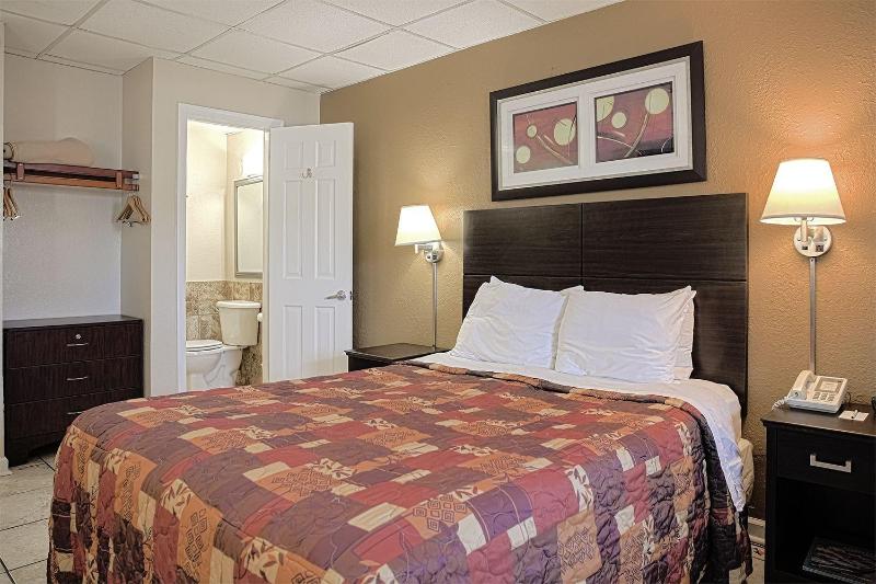 Seahorse Inn And Cottages image