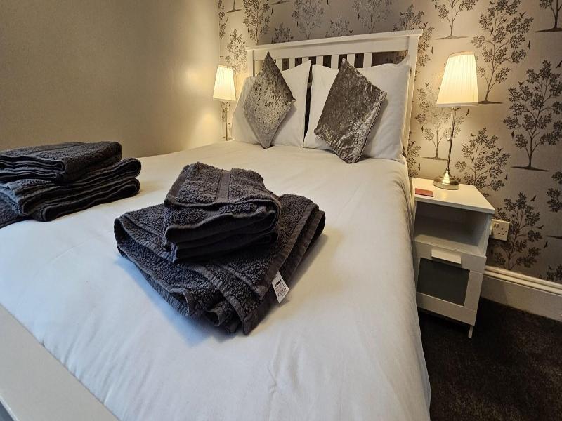 The Roslyn Hotel image