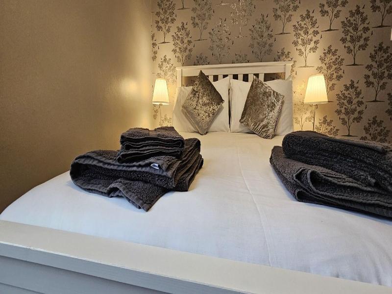 The Roslyn Hotel image