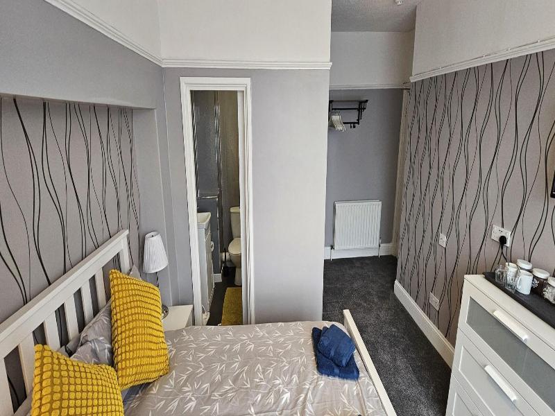The Roslyn Hotel image