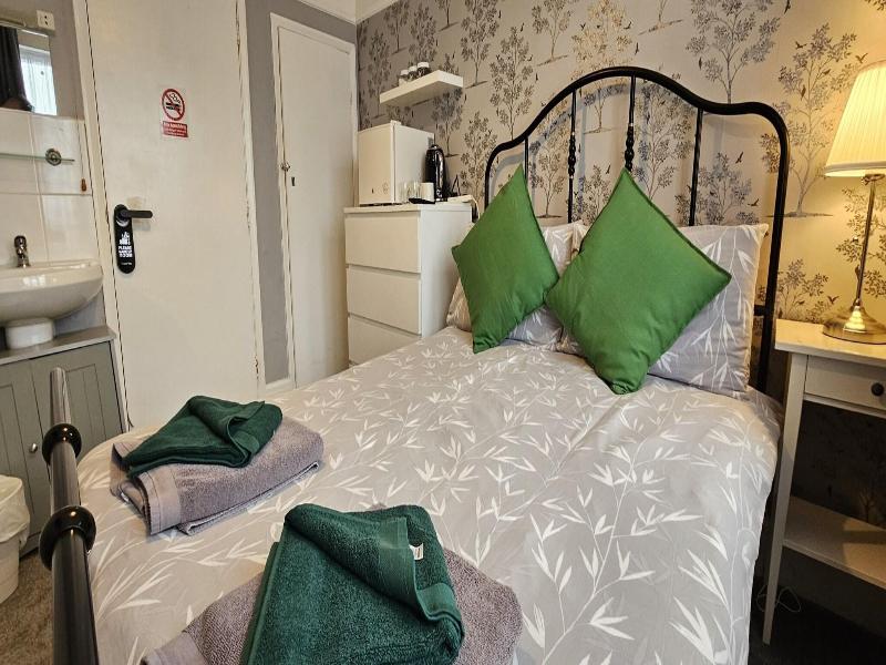 The Roslyn Hotel image