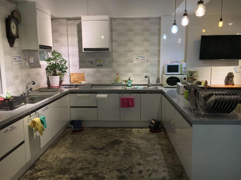 Backpackers In Yeosu Hostel image