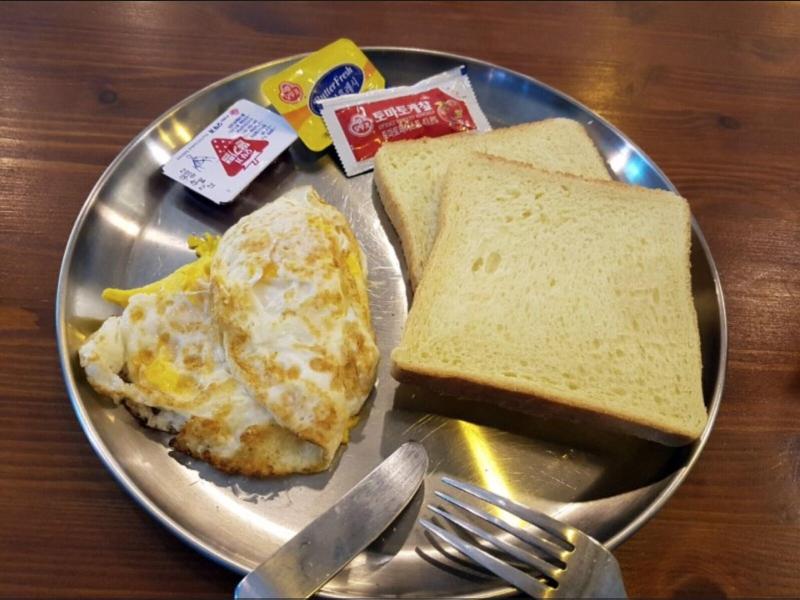 Backpackers In Yeosu Hostel image