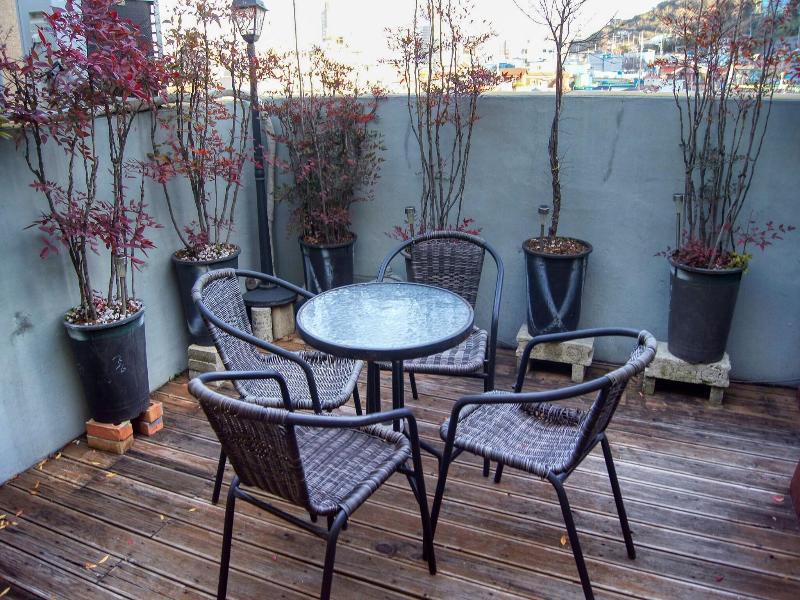 Backpackers In Yeosu Hostel image
