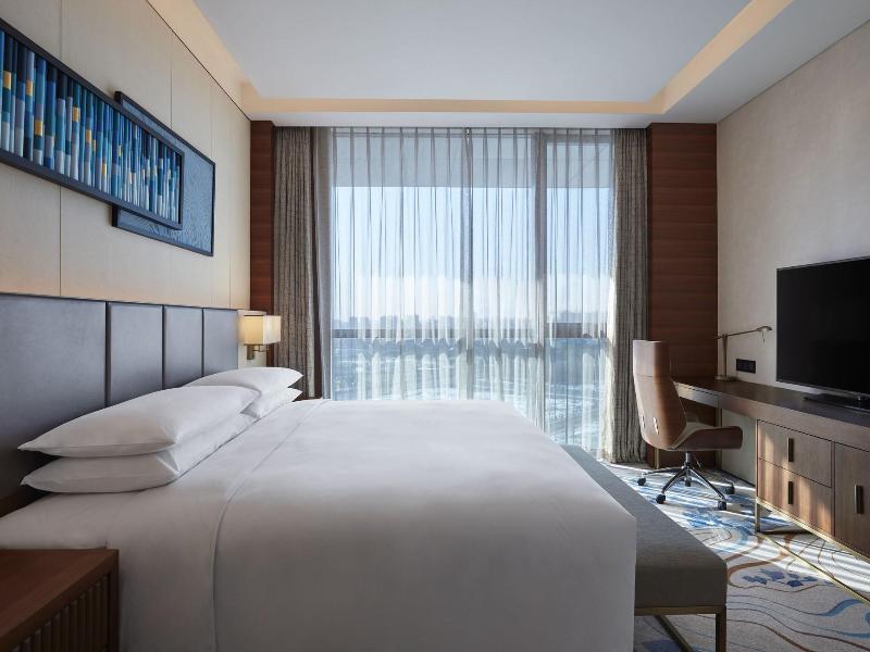 Sheraton Beijing Lize Hotel image