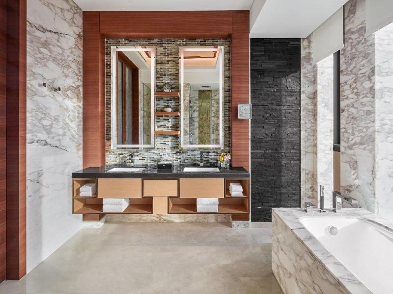 Sheraton Beijing Lize Hotel image