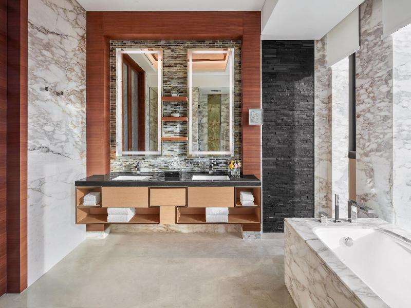 Sheraton Beijing Lize Hotel image