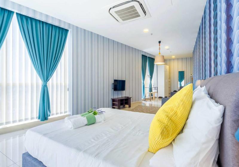 Chrisenbel Suites Pinnacle Pj image