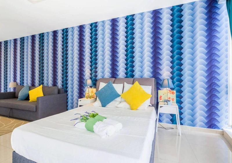 Chrisenbel Suites Pinnacle Pj image