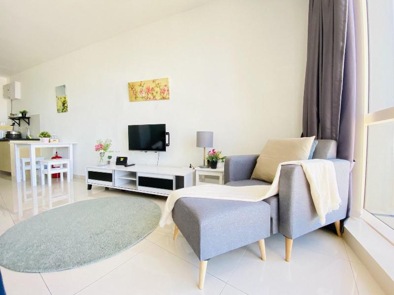 Chrisenbel Suites Pinnacle Pj image