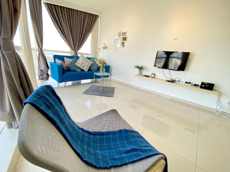 Chrisenbel Suites Pinnacle Pj image