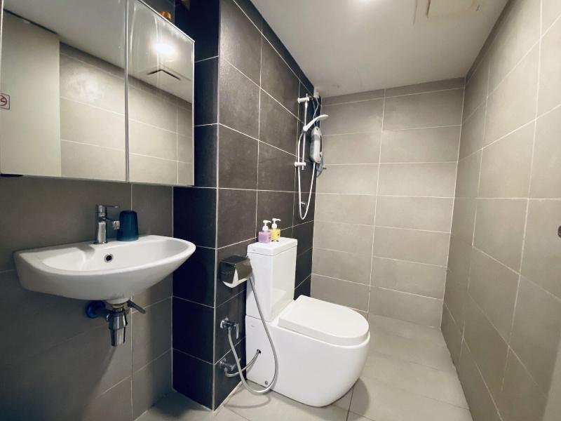 Chrisenbel Suites Pinnacle Pj image