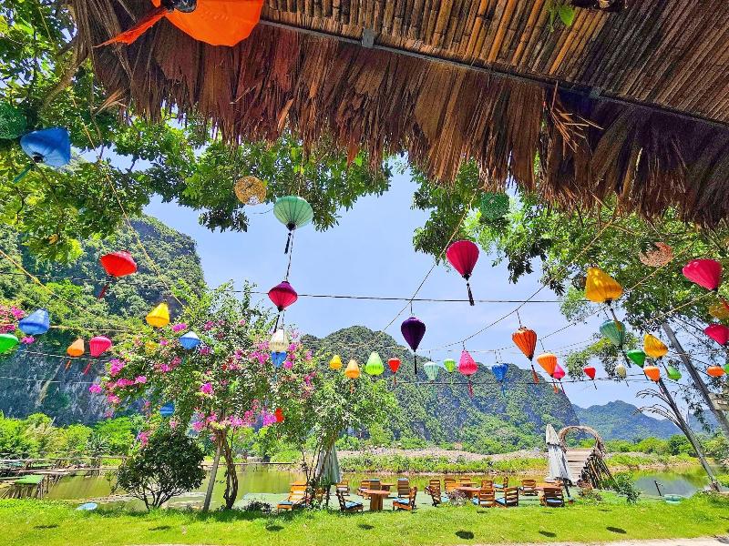 Quoc Khanh Bamboo Homestay image