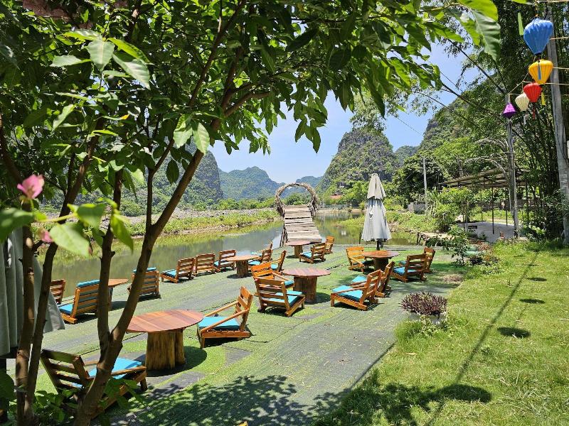 Quoc Khanh Bamboo Homestay image