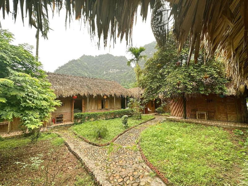 Quoc Khanh Bamboo Homestay image