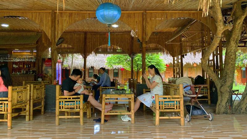 Quoc Khanh Bamboo Homestay image