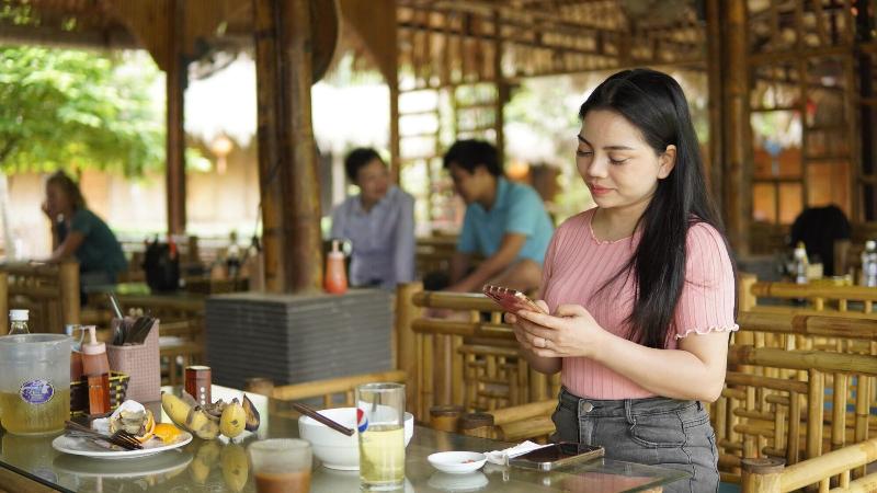 Quoc Khanh Bamboo Homestay image