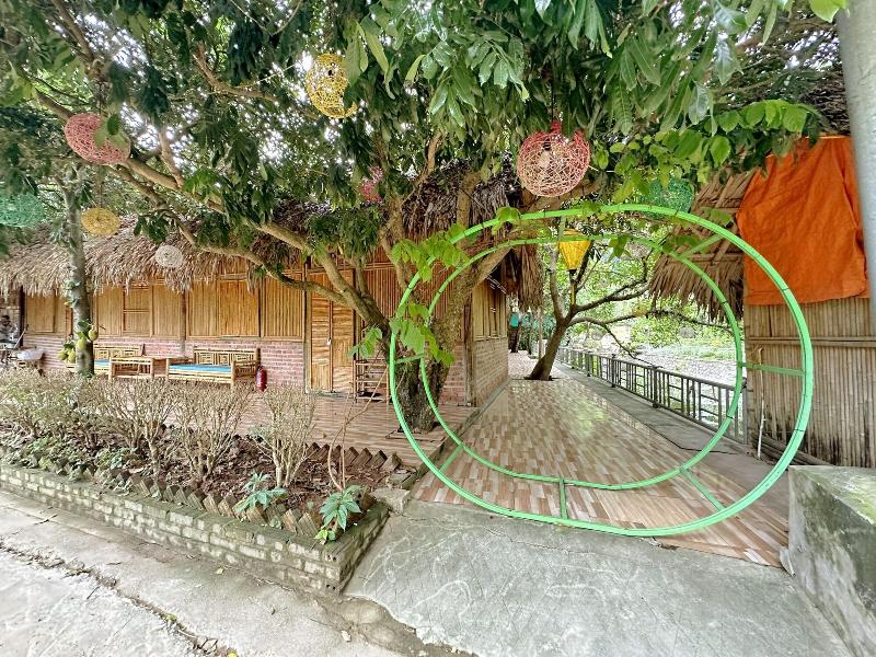 Quoc Khanh Bamboo Homestay image