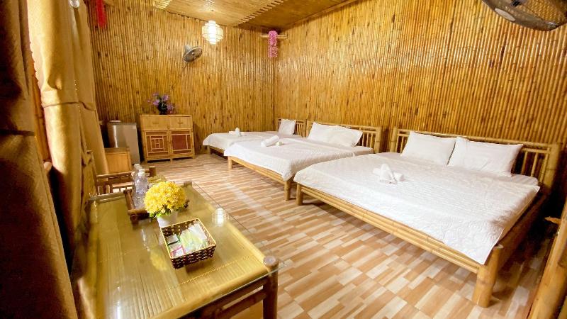 Quoc Khanh Bamboo Homestay image