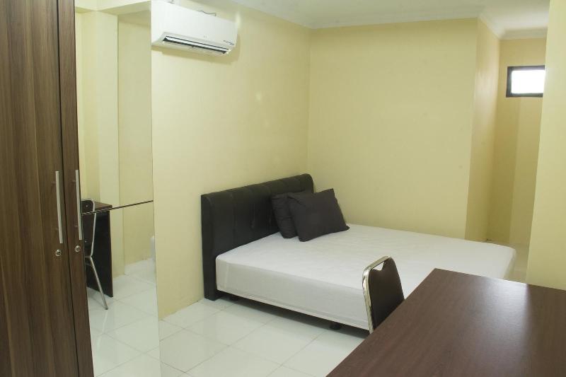 RedDoorz near Danurejan Malioboro image